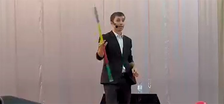 Шоу для воспитанников реабилитационного центра “Радуга”